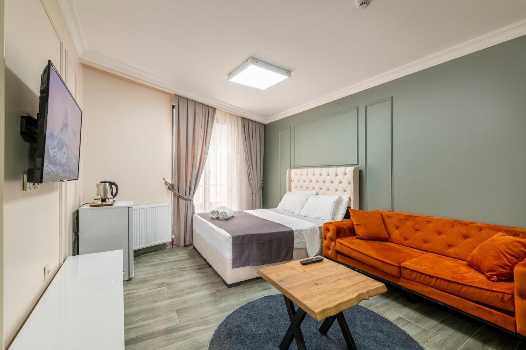Hotel Royal Luxury 4*