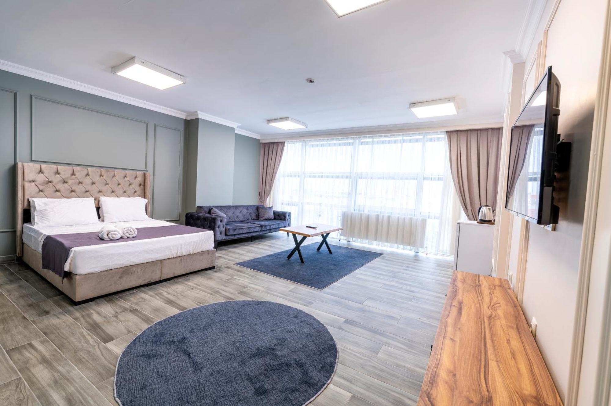Royal Luxury 4*